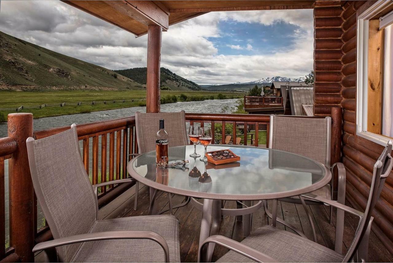 Redfish Riverside Inn Stanley Dış mekan fotoğraf