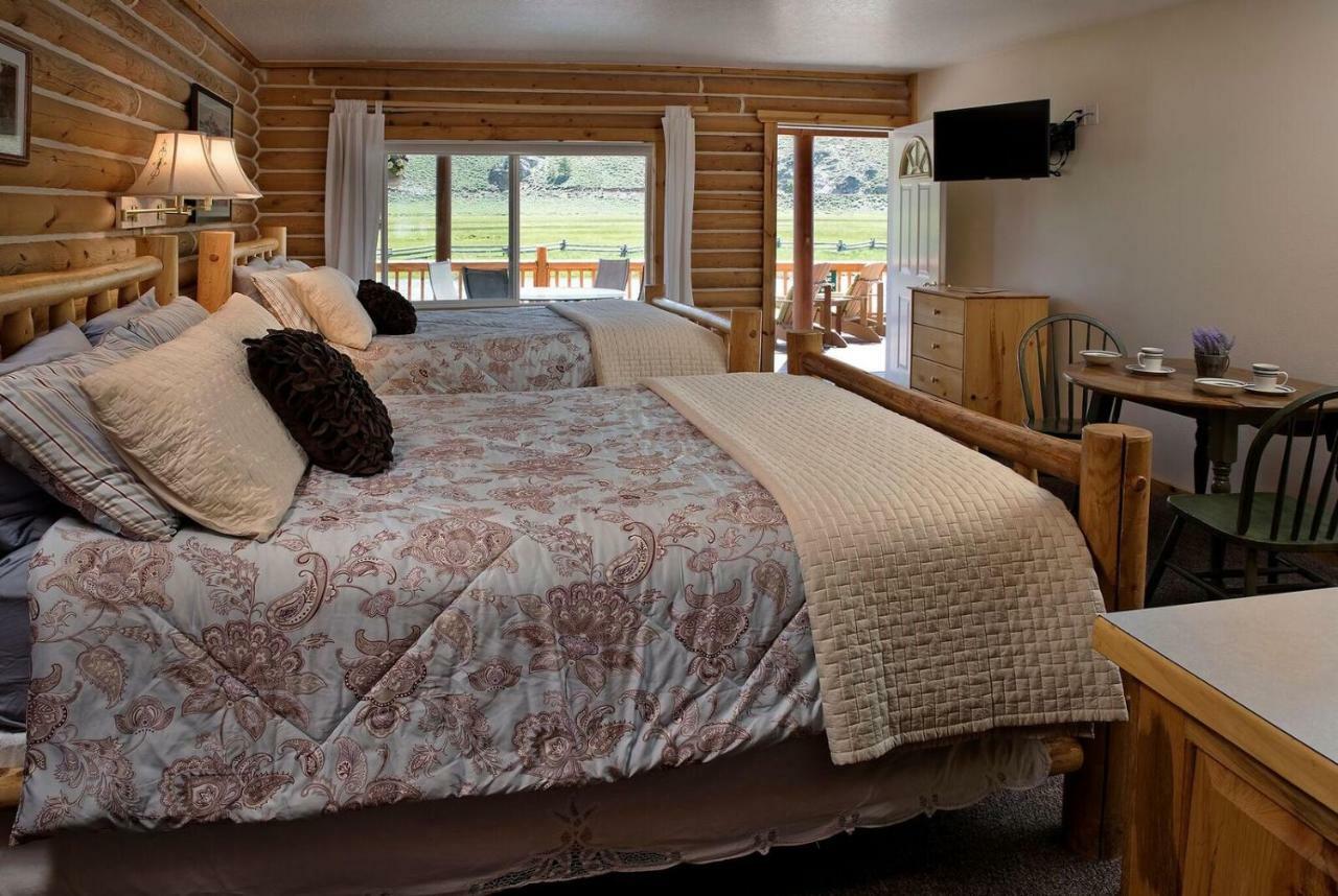 Redfish Riverside Inn Stanley Dış mekan fotoğraf