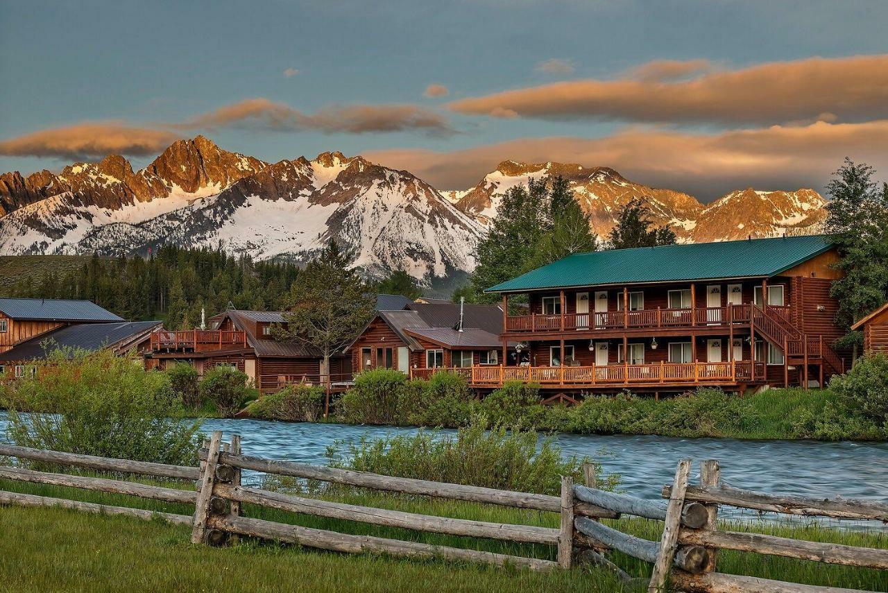 Redfish Riverside Inn Stanley Dış mekan fotoğraf